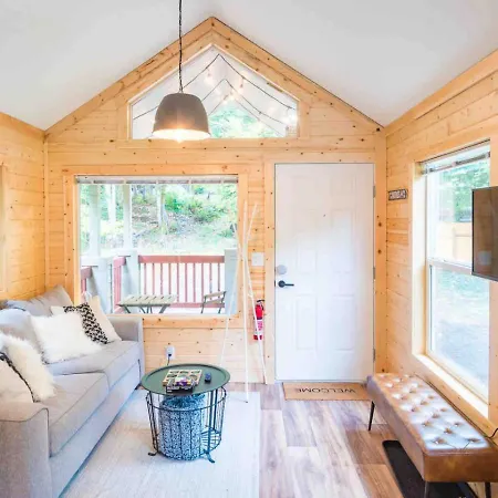 Willow Corner Cozy Modern Tiny Home
